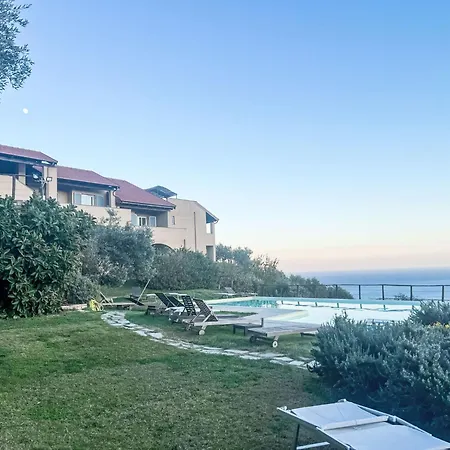 I Castellari By Interhome Апартаменты *